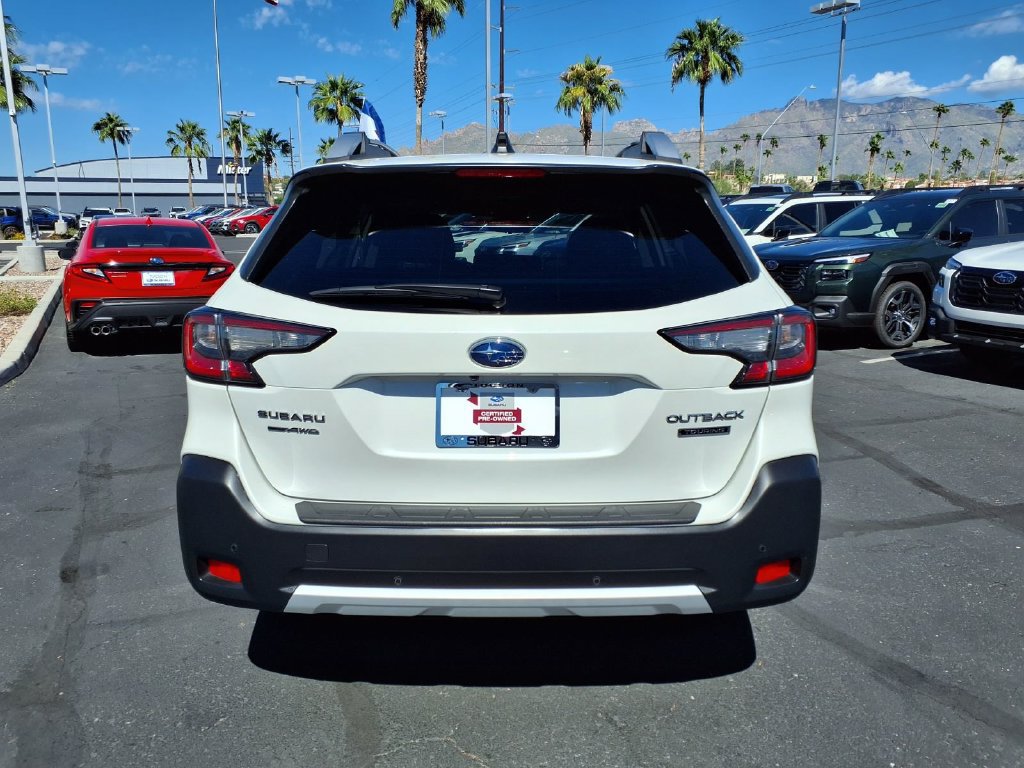 Used 2024 Subaru Outback Touring AWD/4WD image 12