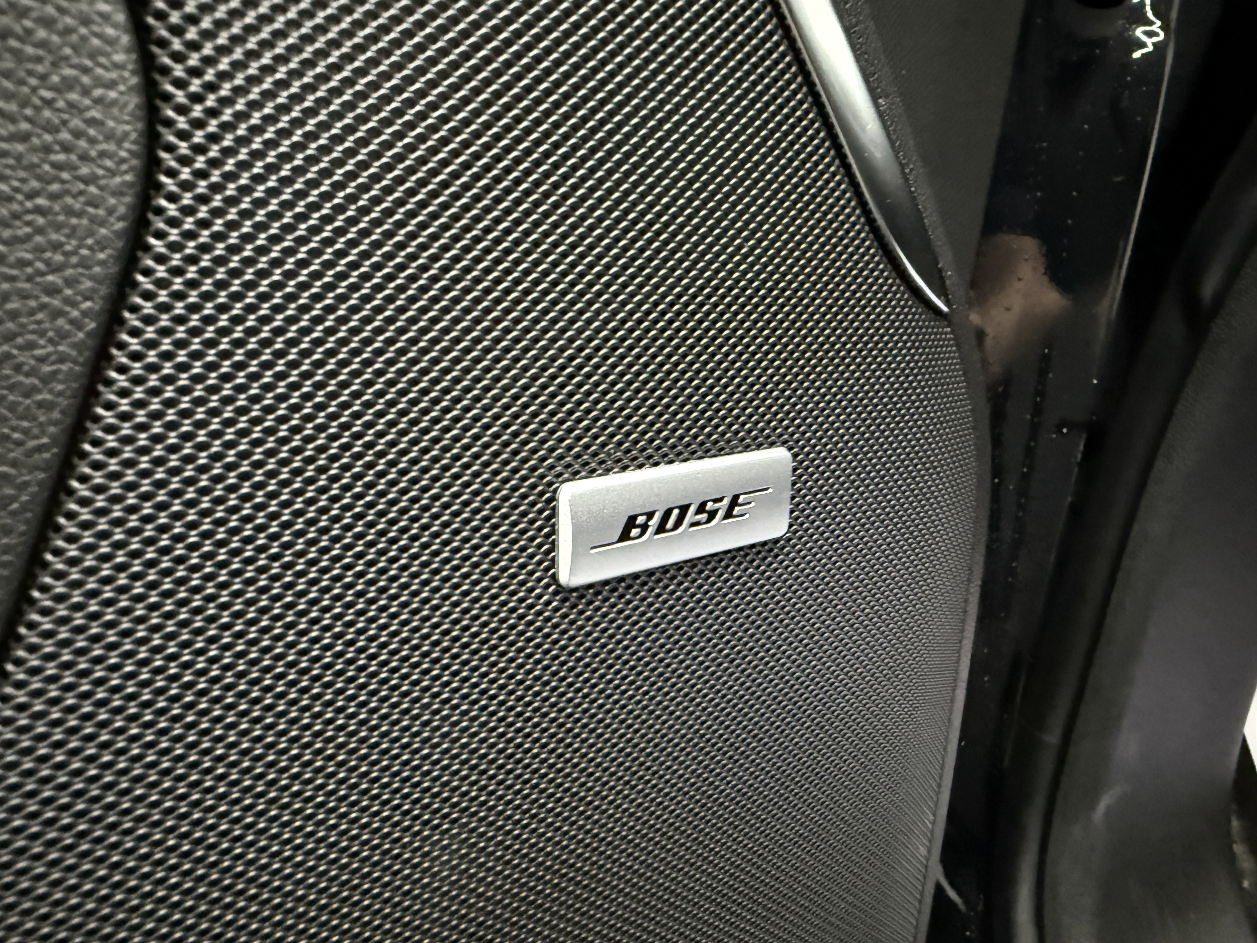 Used 2026 GMC Yukon Denali w/ Denali Reserve Package image 12