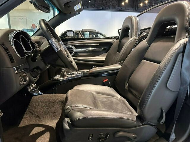 Used 2006 Chevrolet SSR w/ Preferred Equipment Group RWD image 17