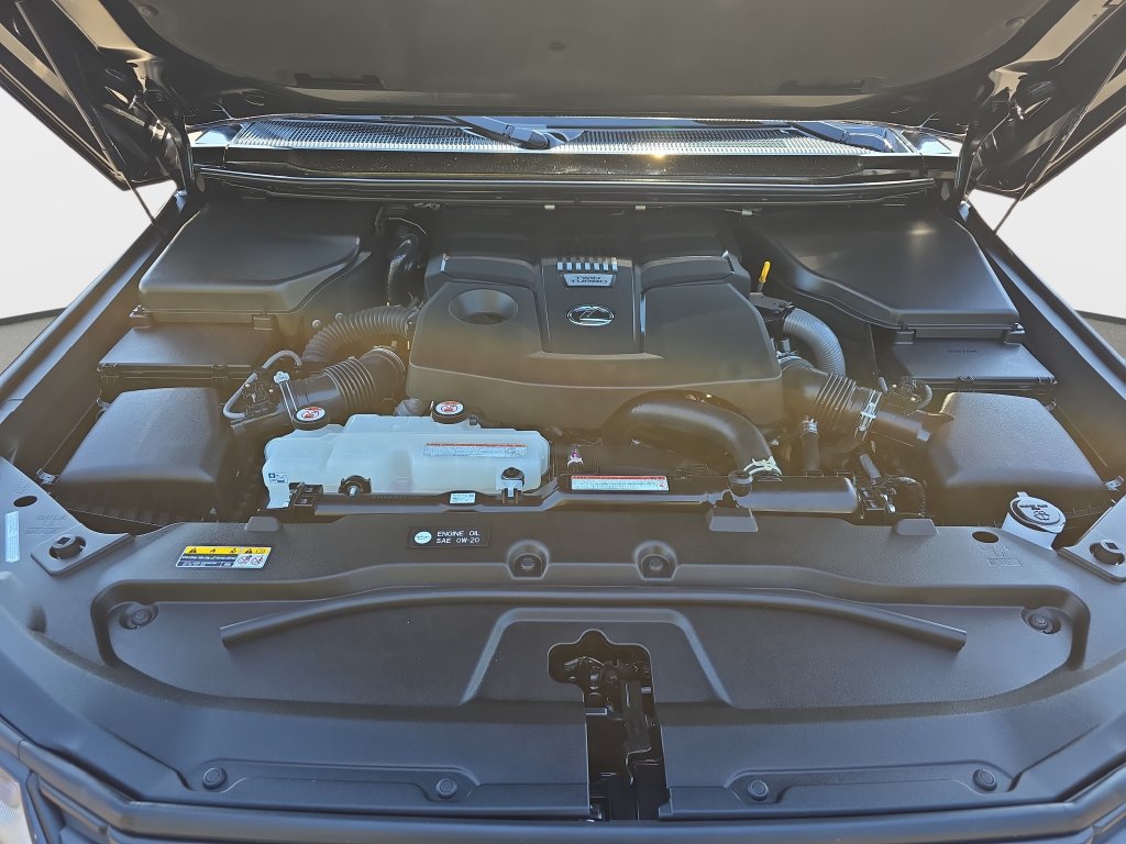 Certified 2024 Lexus GX 550 w/ Cold Area Package AWD/4WD image 32