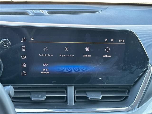 Used 2025 Chevrolet Trax LT w/ Driver Confidence Package FWD image 25