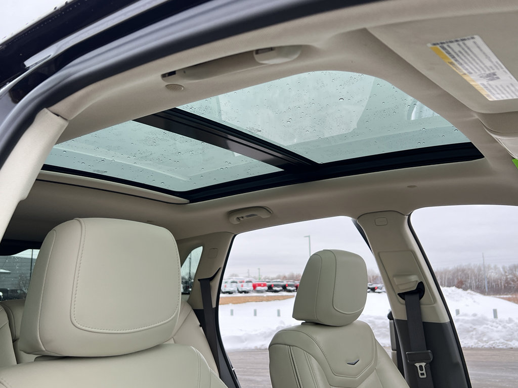 Used 2021 Cadillac XT5 Premium Luxury image 32