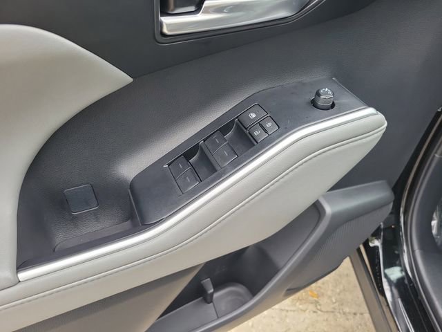 Used 2024 Toyota Highlander XLE image 14