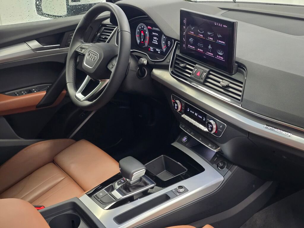 Certified 2025 Audi Q5 2.0T Premium w/ Convenience Plus Package image 29