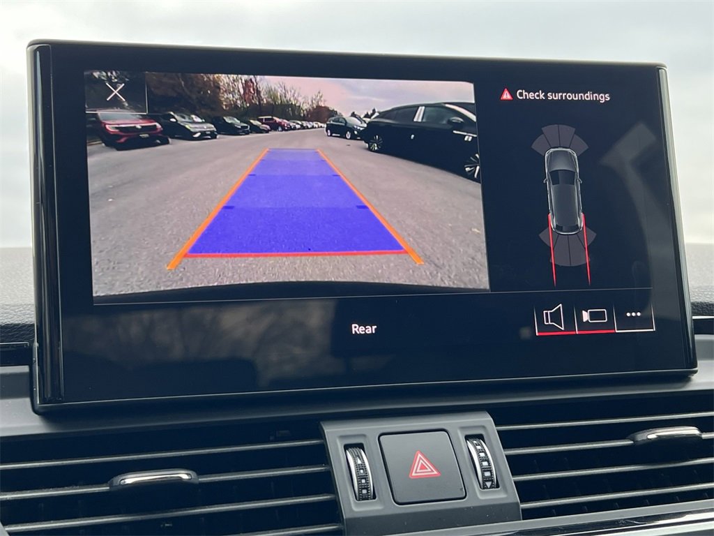 Used 2024 Audi SQ5 Premium w/ Convenience Package image 24