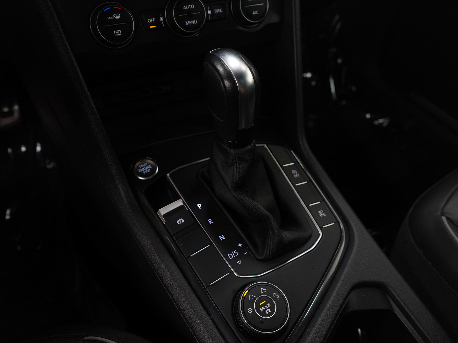 Used 2020 Volkswagen Tiguan SEL Premium R-Line image 21