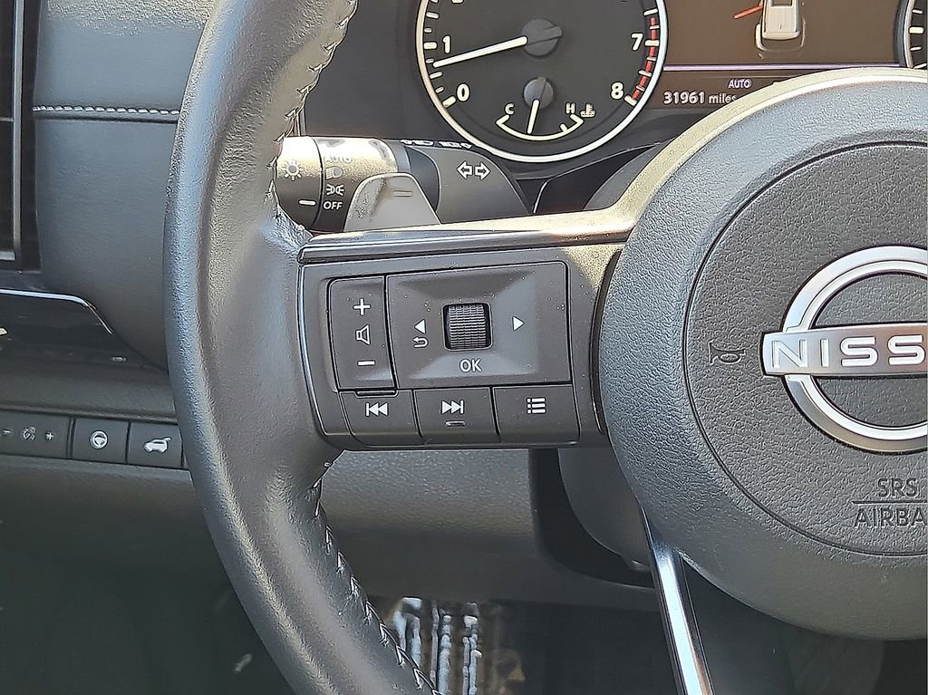 Used 2025 Nissan Pathfinder SV AWD/4WD image 19