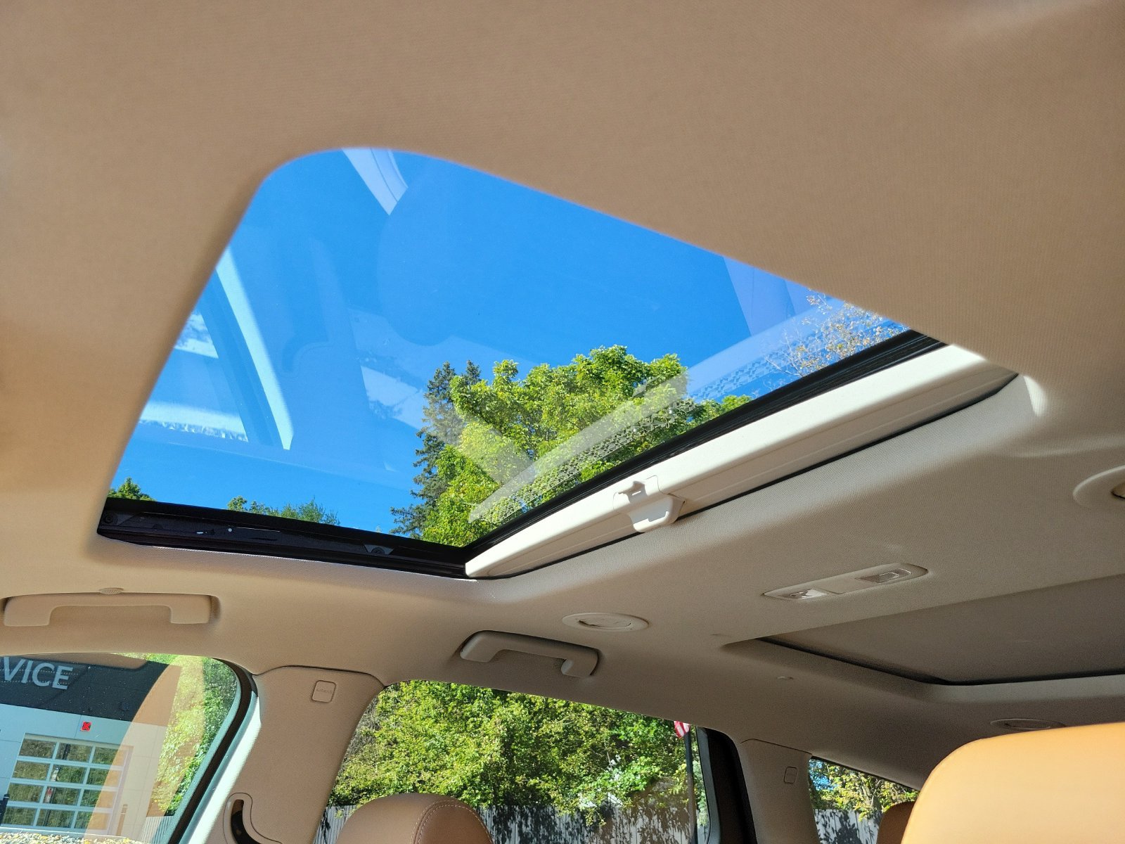 Used 2019 Buick Enclave Premium w/ Experience Buick Package FWD image 13