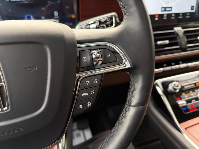 Used 2024 Lincoln Navigator Reserve w/ Monochromatic Package AWD/4WD image 42