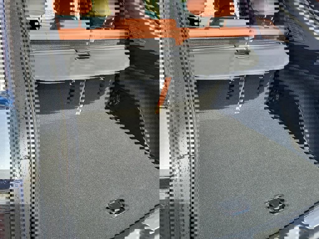 New 2026 Cadillac Optiq Sport 2 image 24