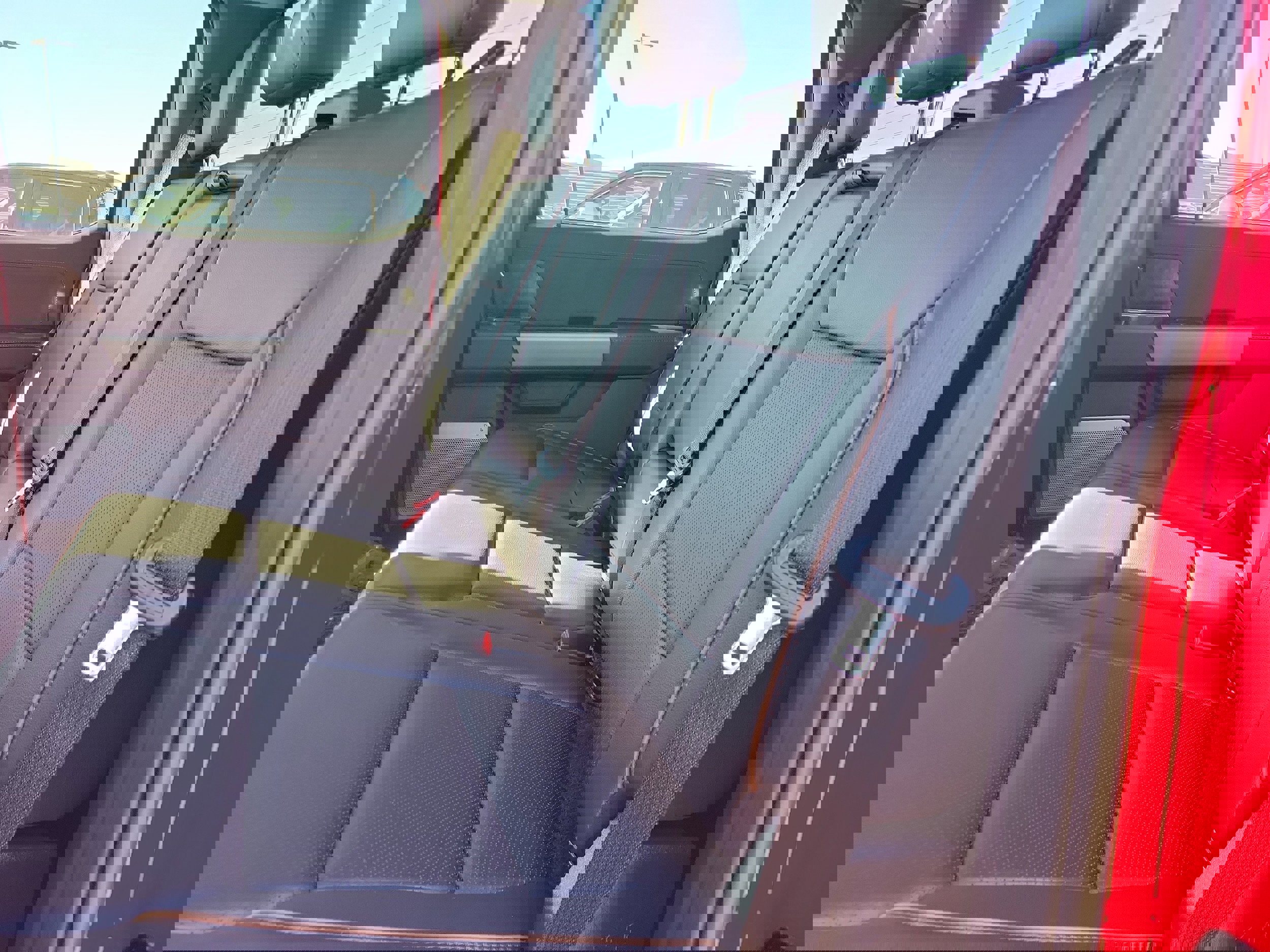 New 2026 Ford F250 Lariat w/ Black Appearance Package image 13