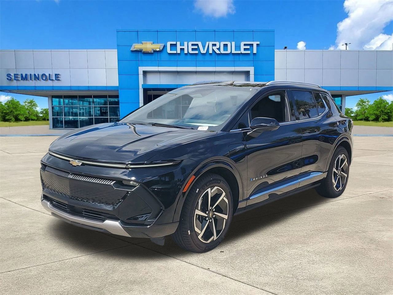 New 2025 Chevrolet Equinox EV LT FWD image 2