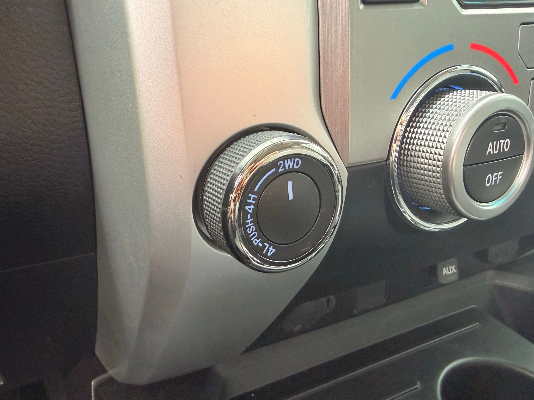 Used 2015 Toyota Tundra Limited image 19