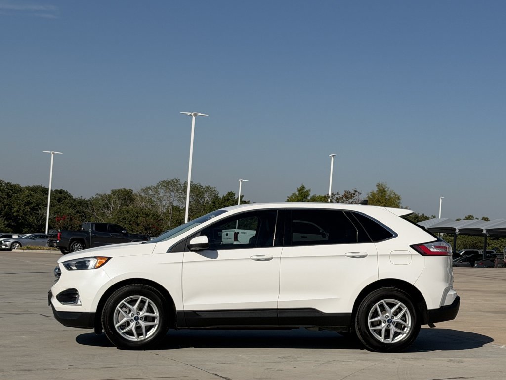 Used 2022 Ford Edge SEL w/ Convenience Package AWD/4WD image 3