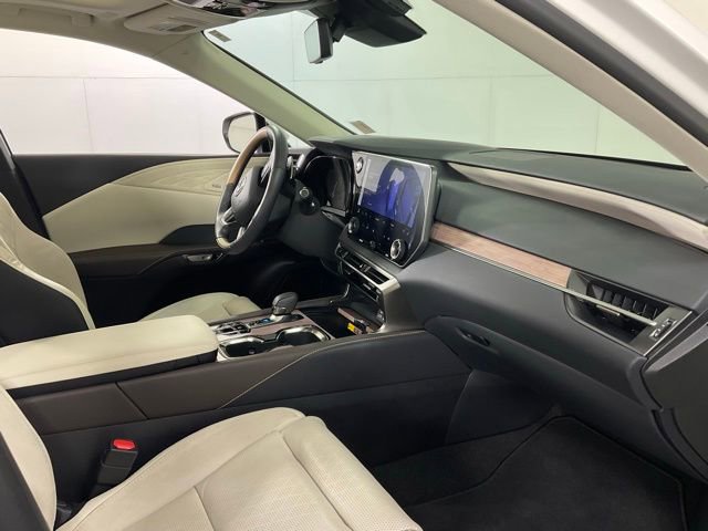 Used 2024 Lexus RX 350 w/ Convenience Package image 29