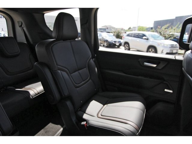 New 2026 Nissan Armada SL w/ Captain's Chari Seat Package RWD image 10