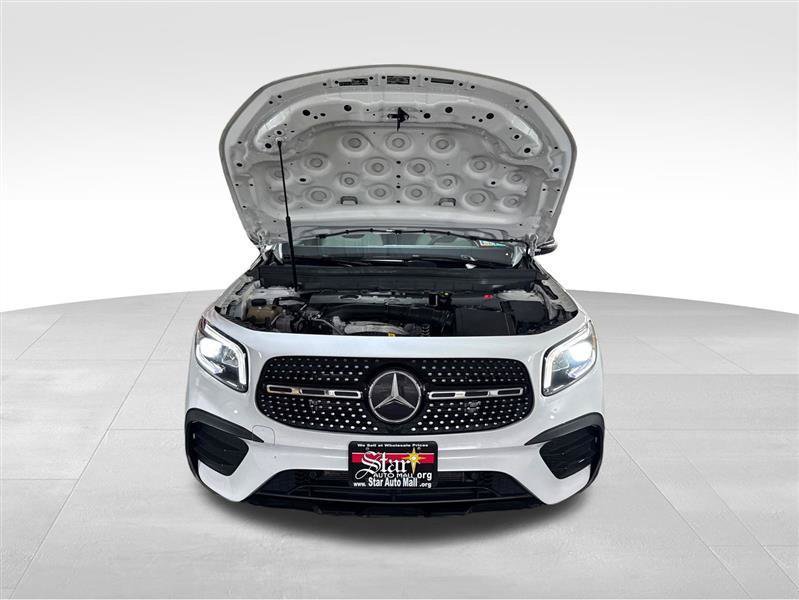 Used 2020 Mercedes-Benz GLB 250 4MATIC image 11