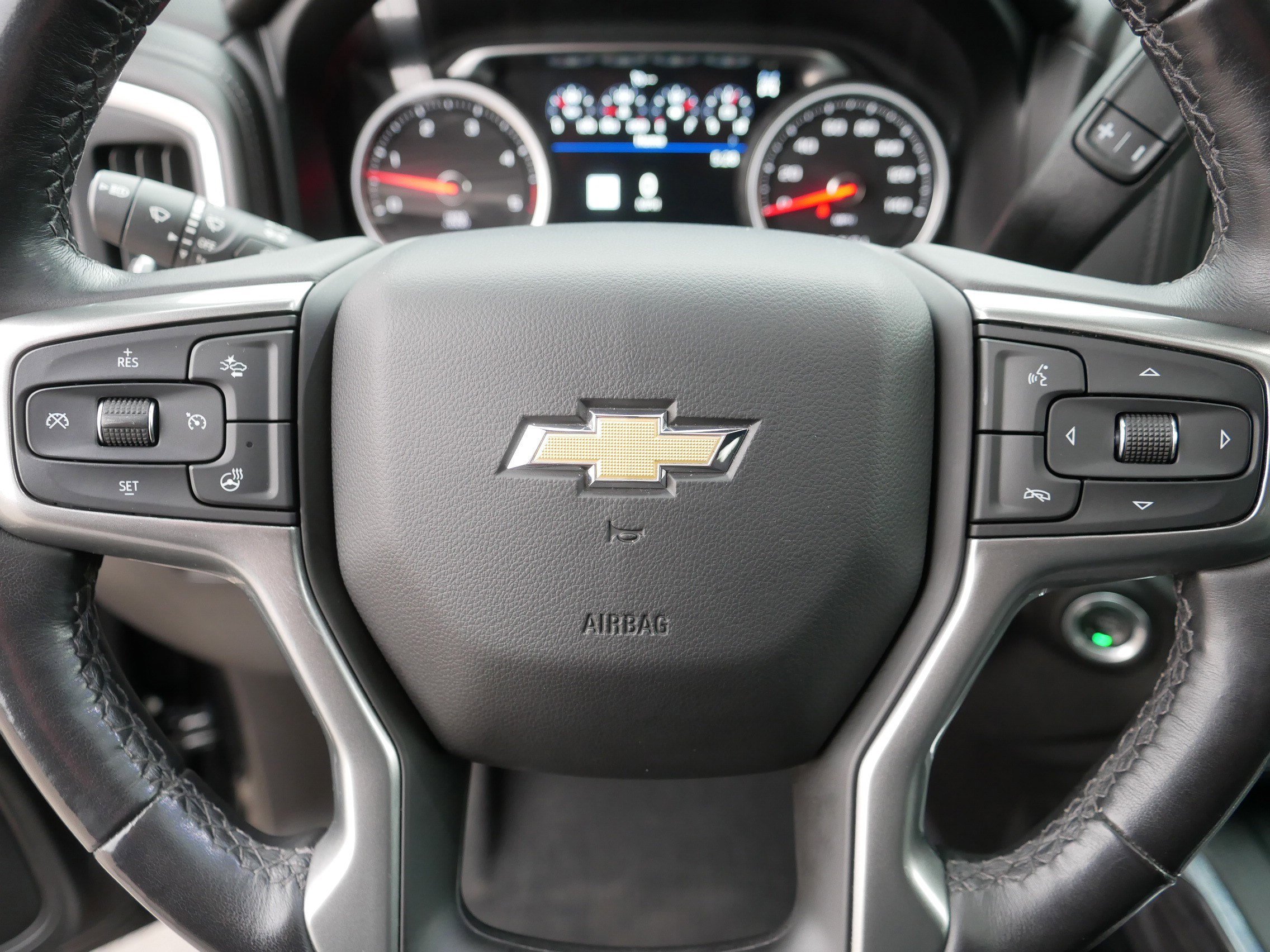 Used 2021 Chevrolet Silverado 2500 LTZ w/ LTZ Premium Package image 25