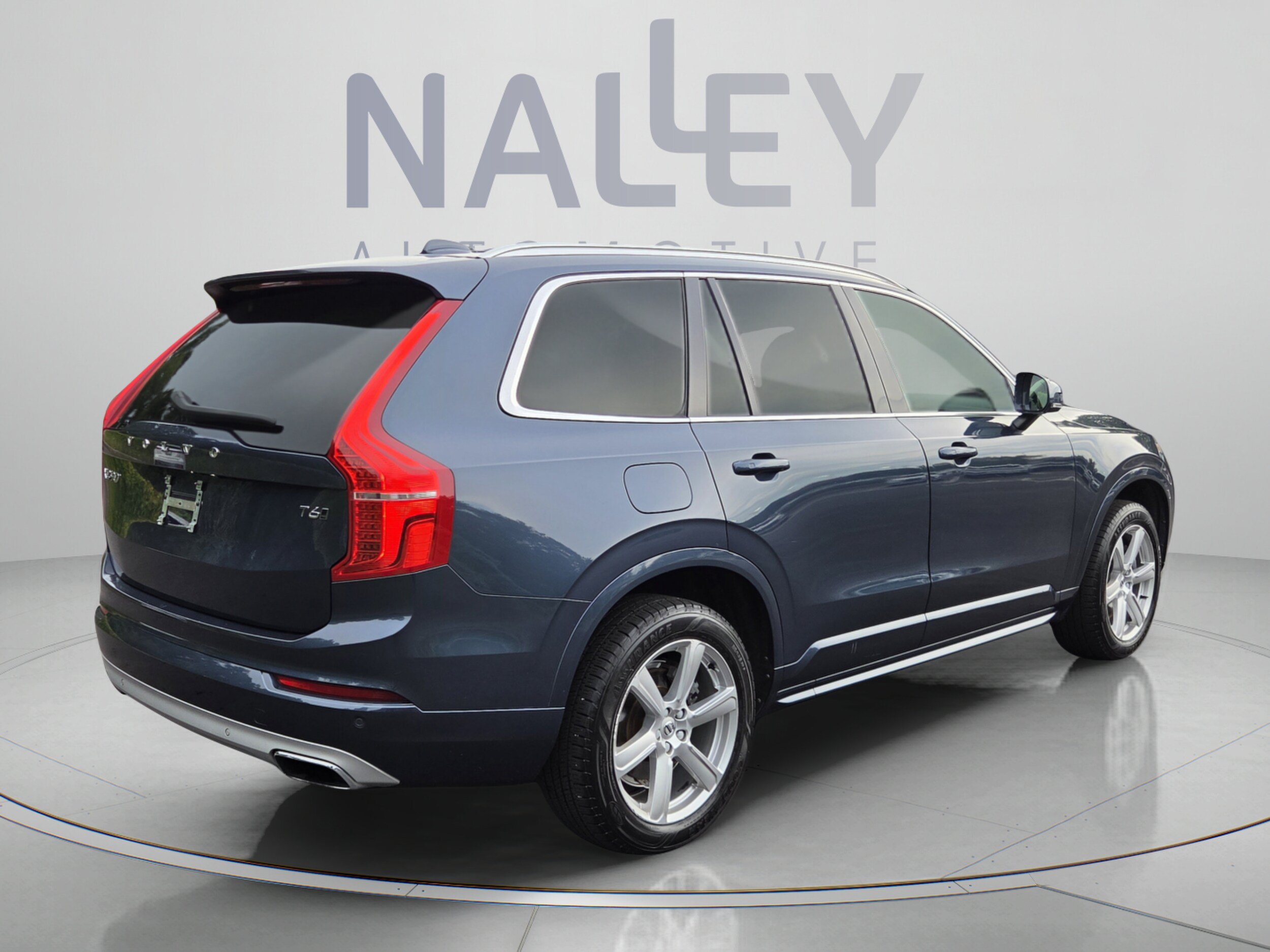 Used 2020 Volvo XC90 T6 Momentum AWD/4WD image 5