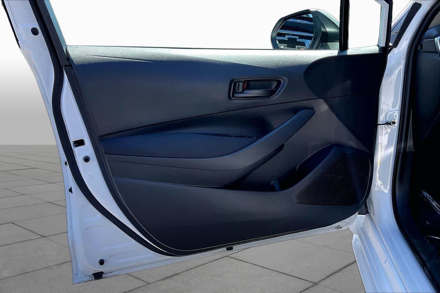 Used 2024 Toyota Corolla LE FWD image 22