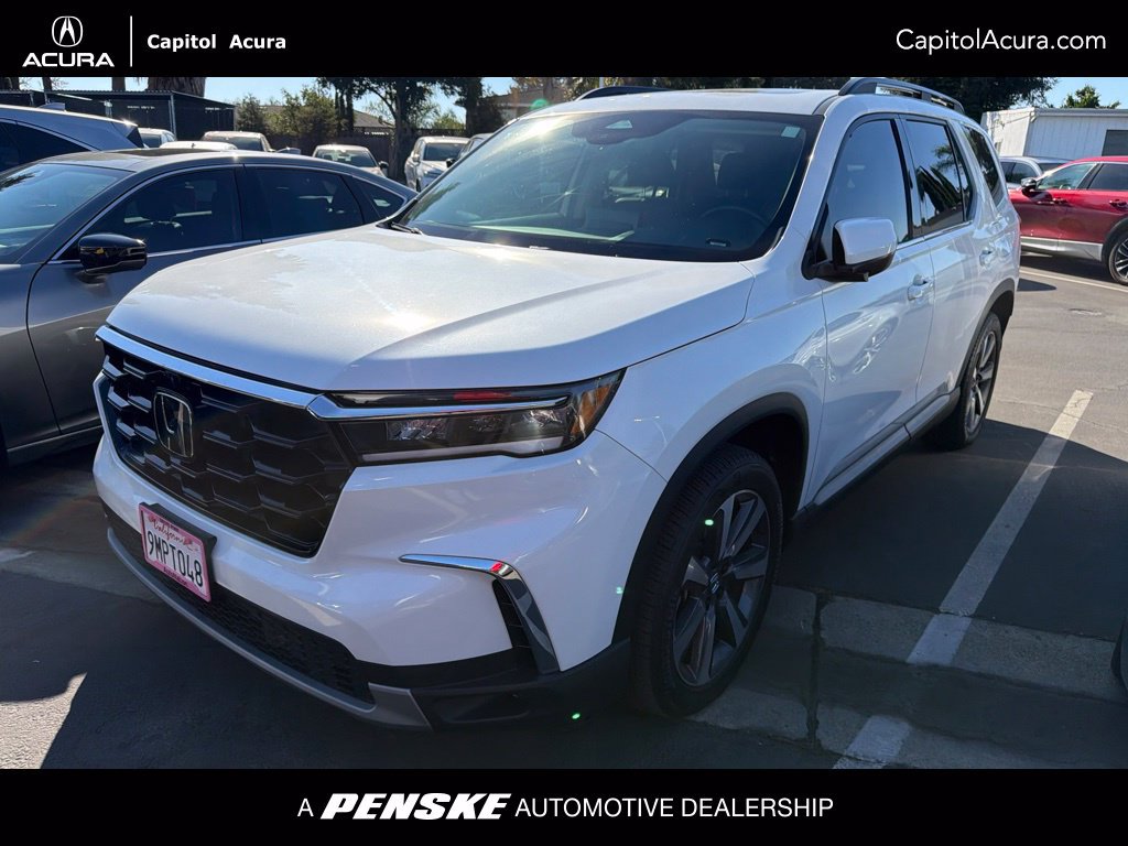 Used 2025 Honda Pilot Elite