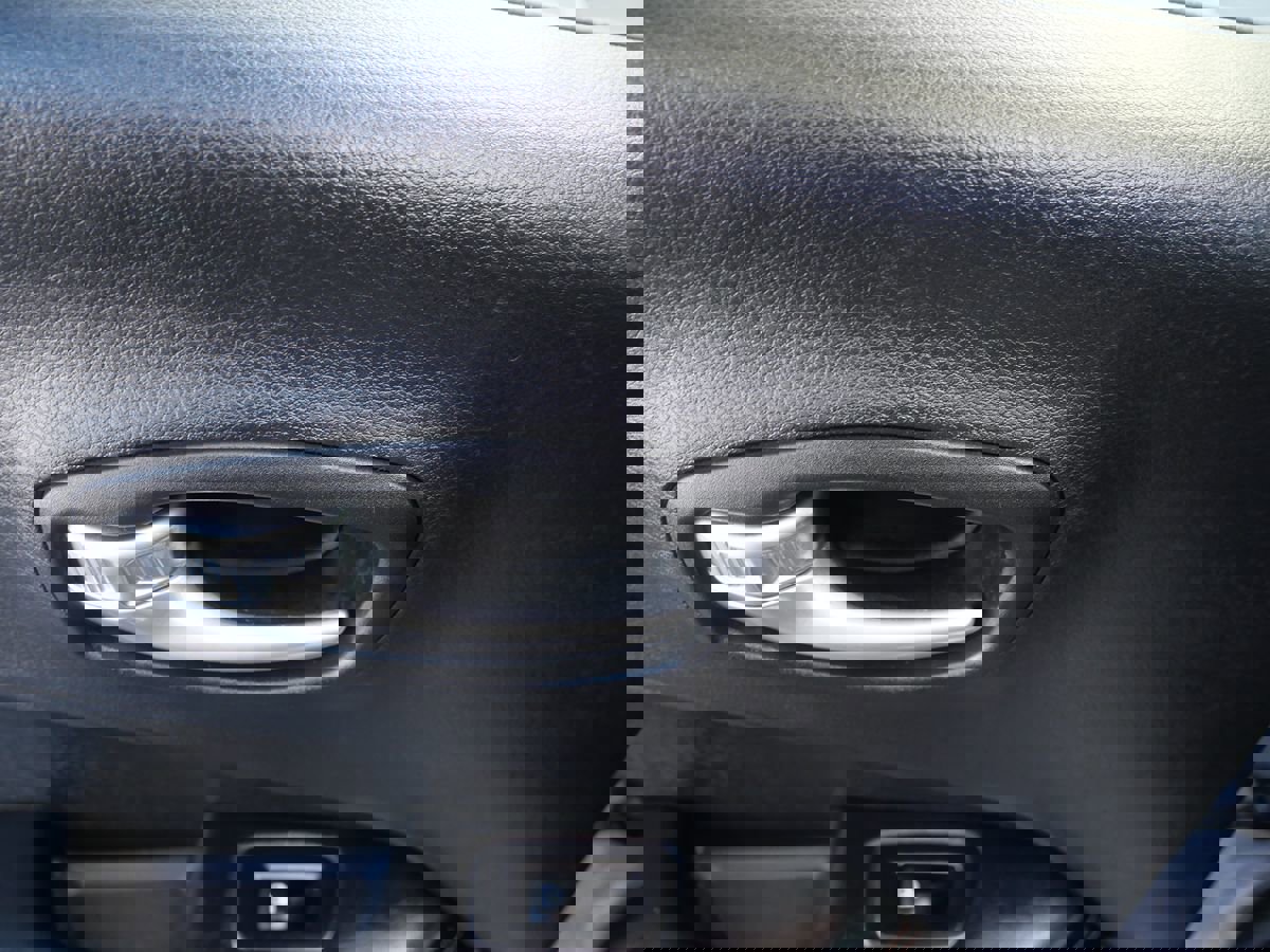 Used 2019 Jeep Compass Limited w/ Safety & Security Group image 22