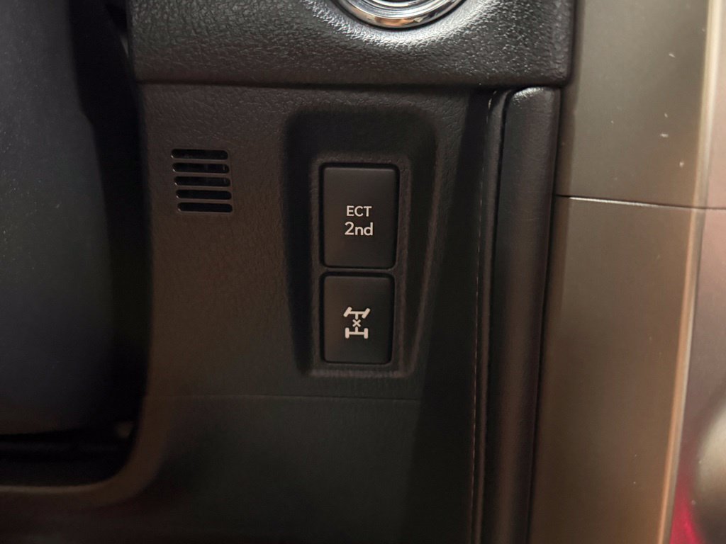 Used 2021 Lexus GX 460 Premium w/ Premium Package AWD/4WD image 31