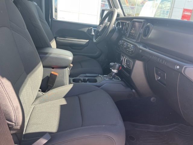 Used 2023 Jeep Wrangler Sport S image 21