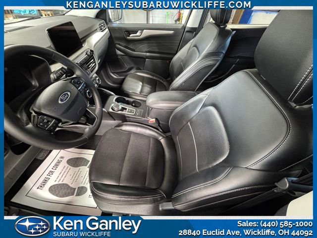 Used 2022 Ford Escape SEL w/ Technology Package FWD image 9