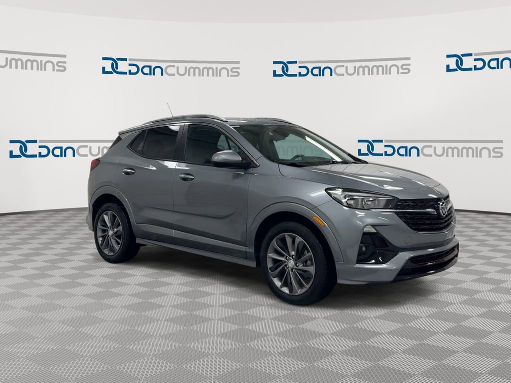Used 2023 Buick Encore GX Select w/ Sport Touring Package FWD image 2
