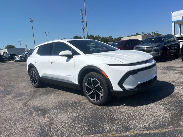 New 2026 Chevrolet Equinox EV LT image 1