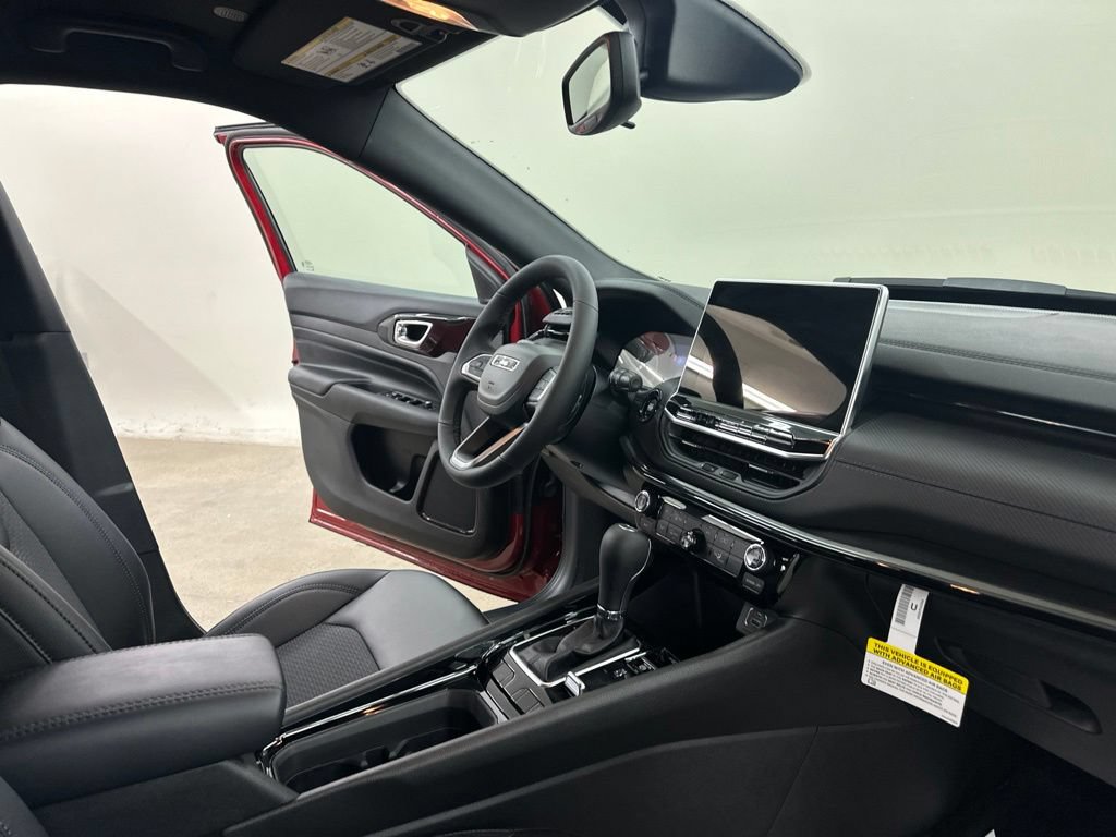 New 2026 Jeep Compass Latitude AWD/4WD image 18