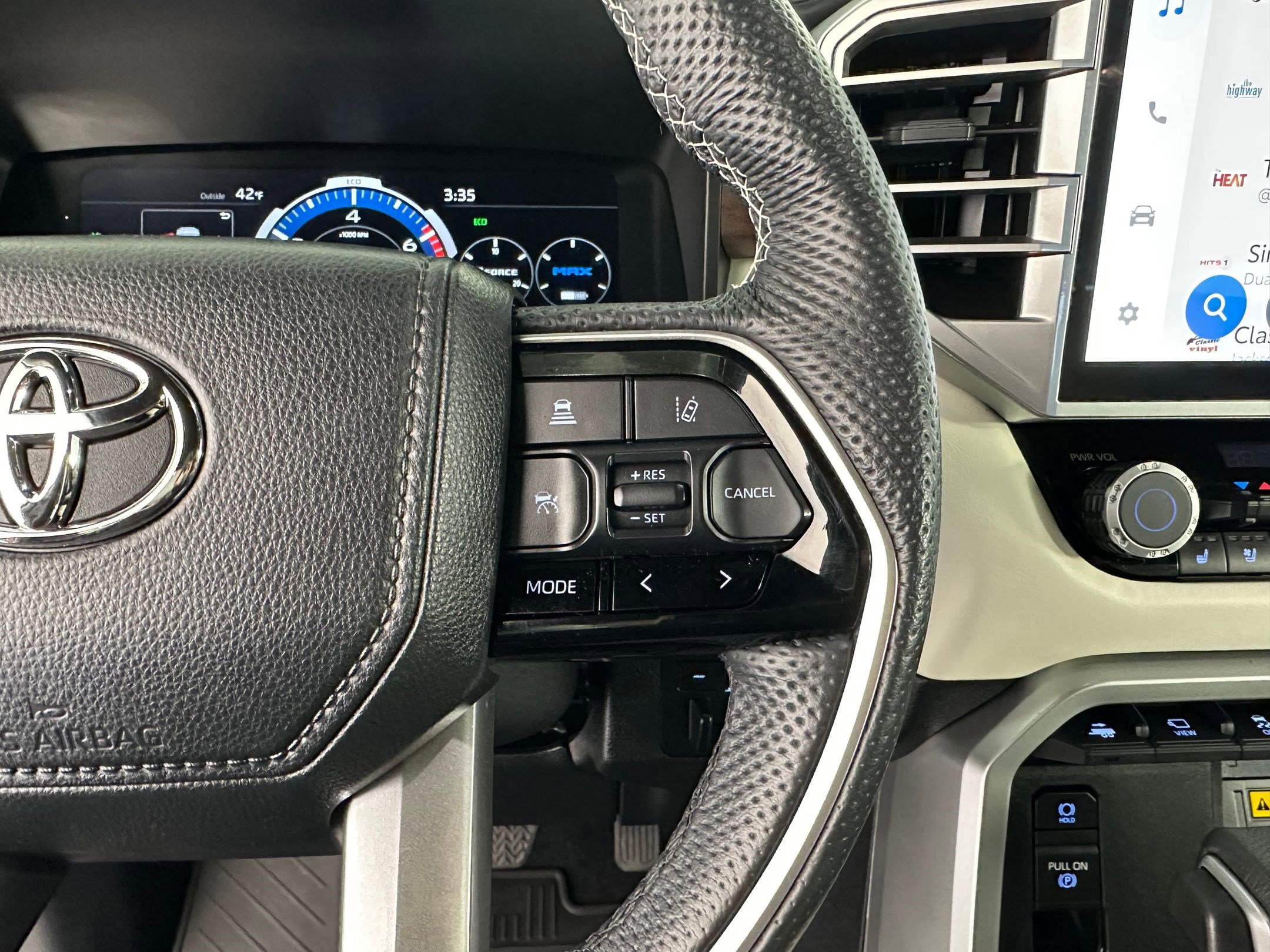 Used 2024 Toyota Sequoia Capstone image 24