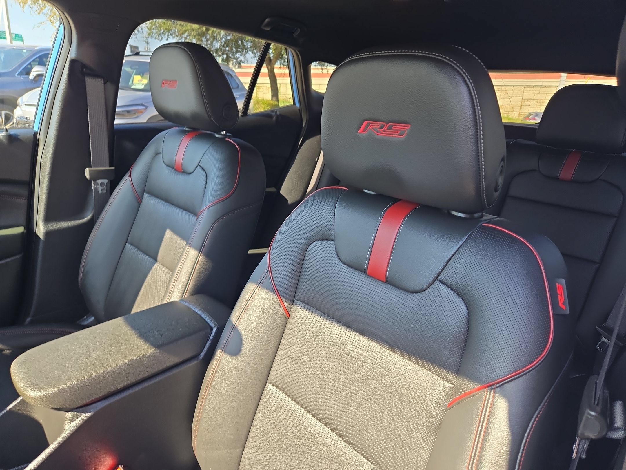 Used 2024 Chevrolet Trax RS w/ Driver Confidence Package FWD image 9