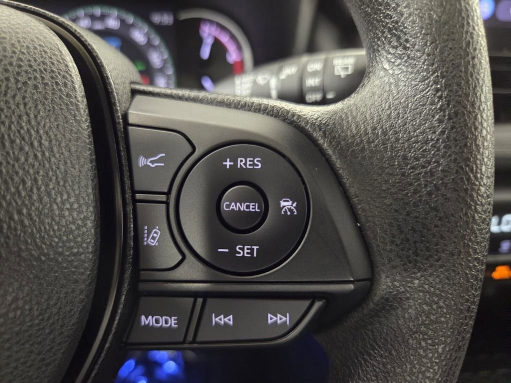 Used 2023 Toyota RAV4 XLE w/ Convenience Package AWD/4WD image 17