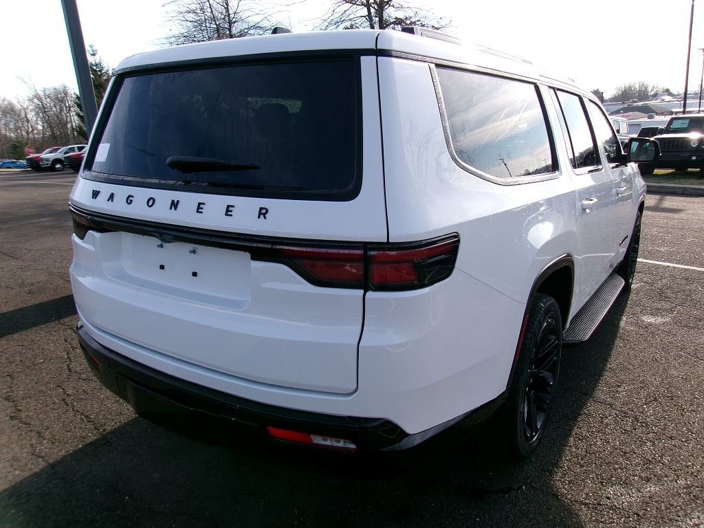 New 2025 Jeep Wagoneer L Series II w/ Premium Group I image 3