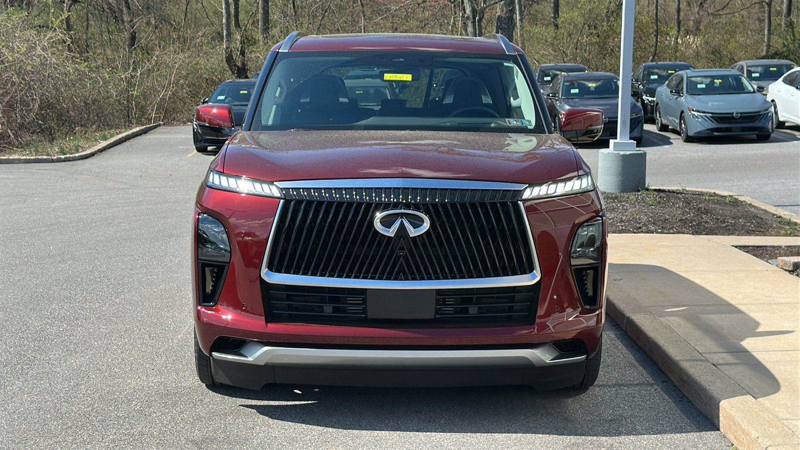 Used 2025 INFINITI QX80 Sensory image 3