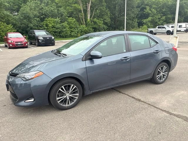 Used 2017 Toyota Corolla LE w/ LE Premium Package FWD image 2