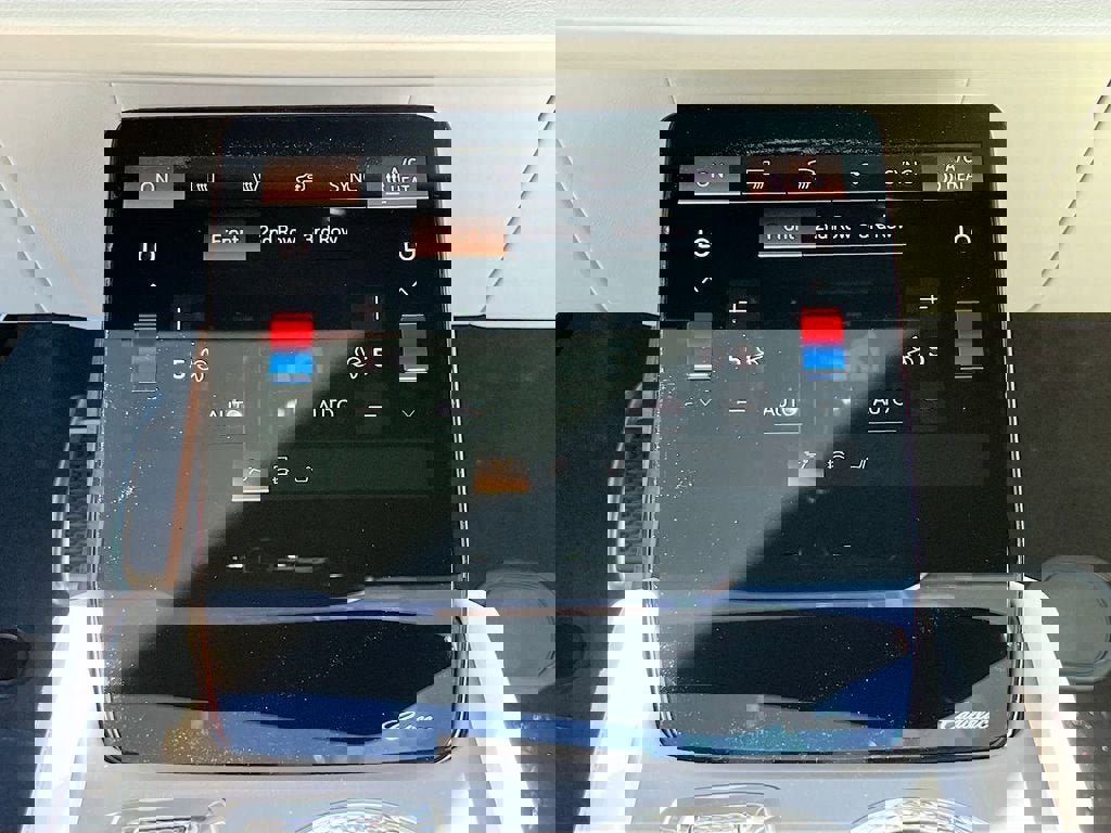 New 2026 Cadillac Vistiq Luxury image 15