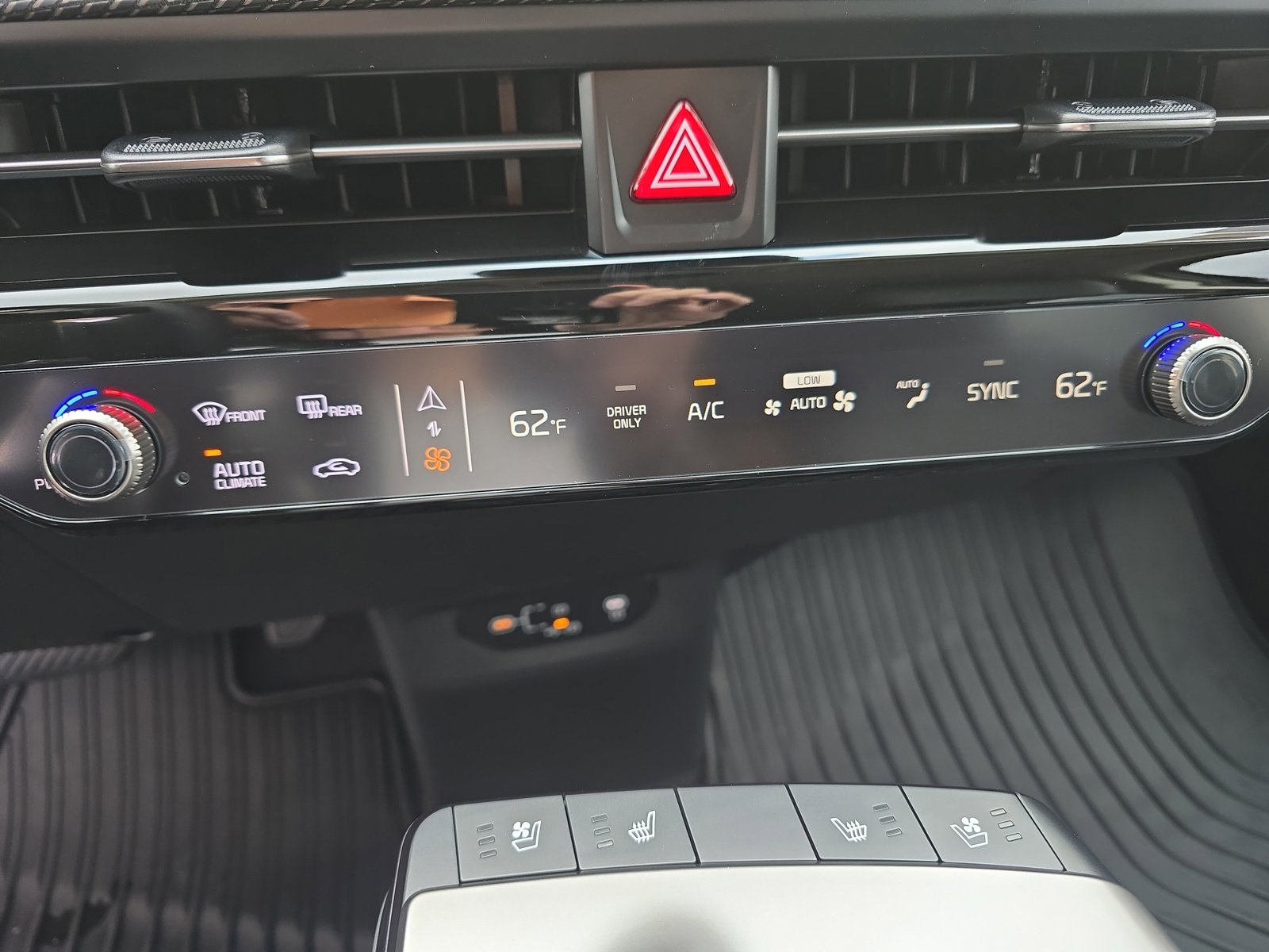 New 2025 Kia EV6 Wind image 22