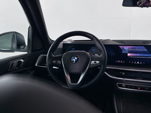 Used 2024 BMW X5 xDrive40i w/ Premium Package image 11