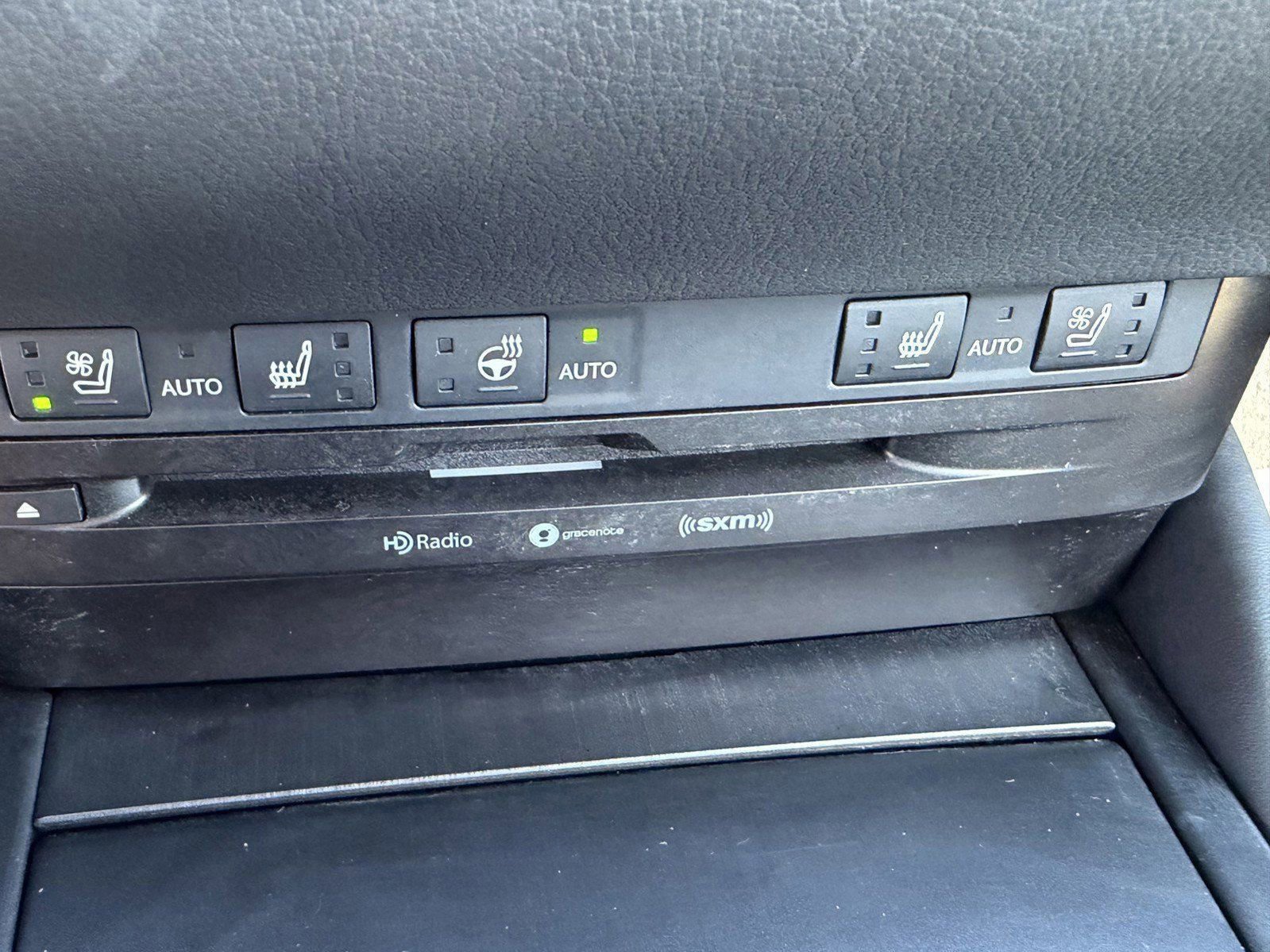 Used 2019 Lexus ES 350 w/ Premium Package image 29