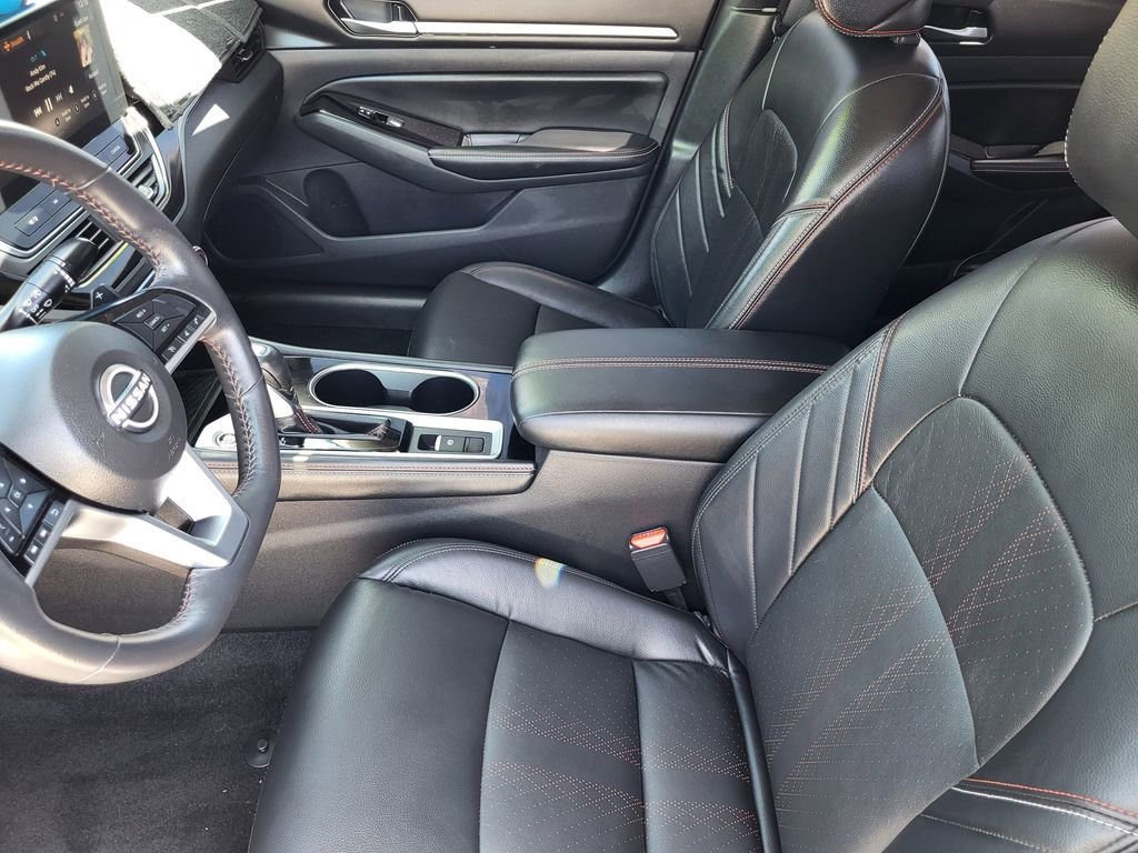 Used 2024 Nissan Altima 2.5 SR w/ SR Premium Package AWD/4WD image 18