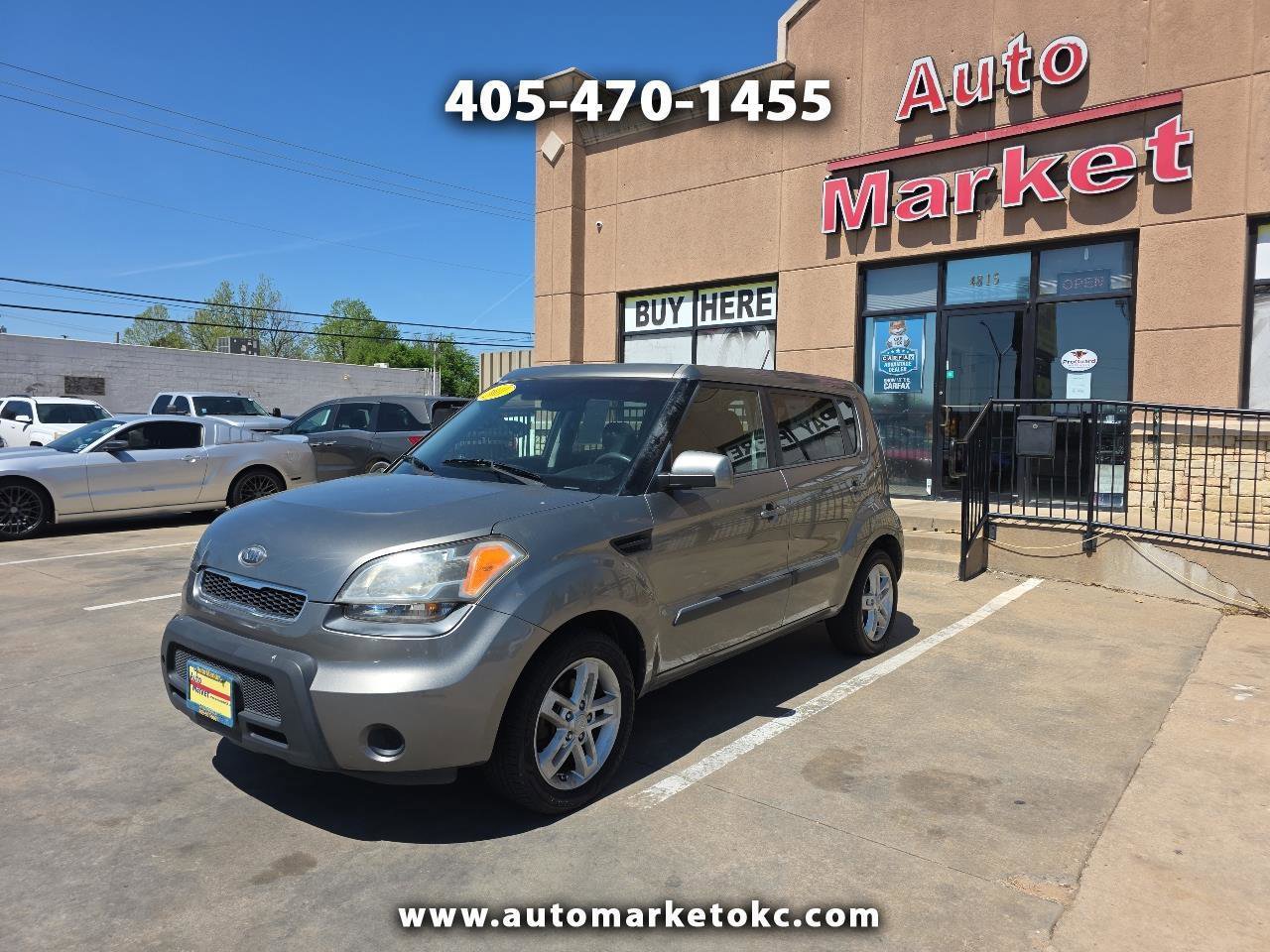 Used 2011 Kia Soul + w/ Audio Pkg image 1