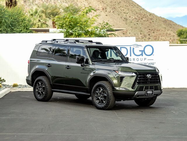 Used 2025 Lexus GX 550 image 4