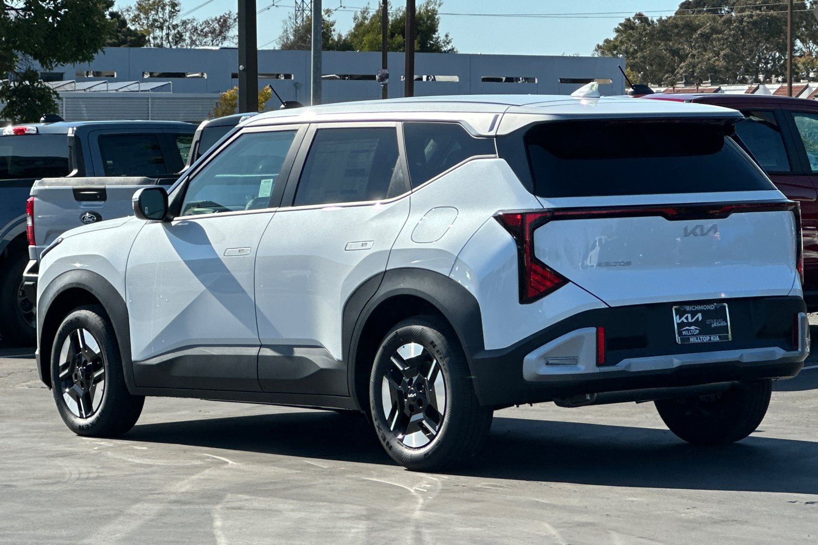 New 2027 Kia Seltos LX FWD image 6