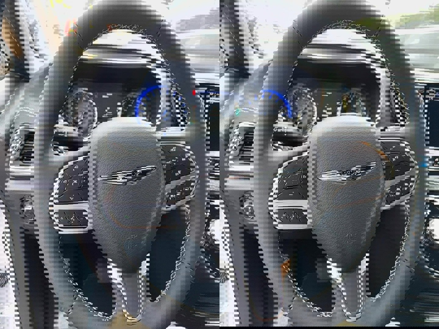 New 2026 Chrysler Pacifica Select image 10