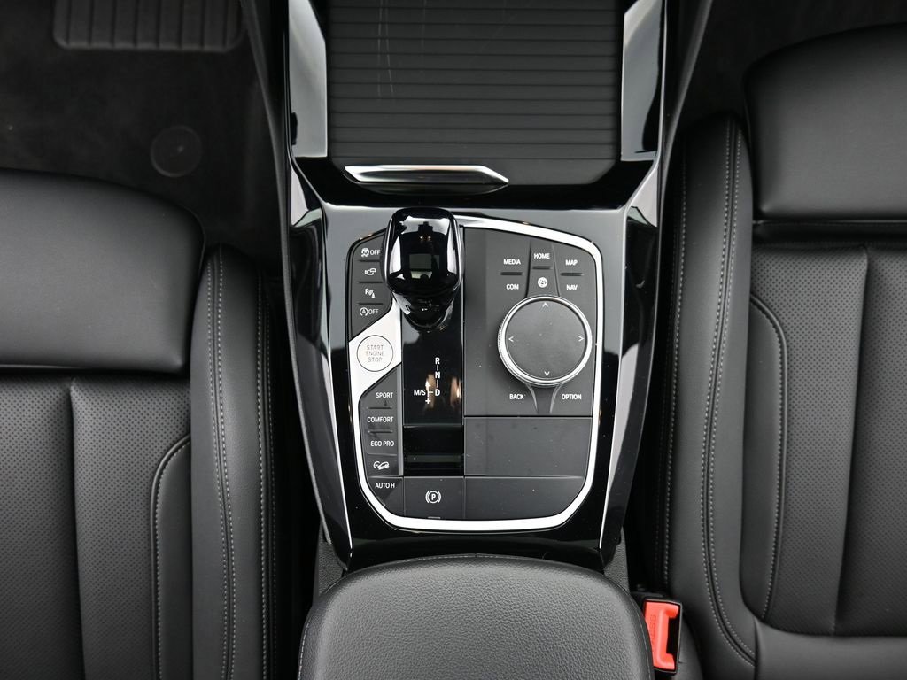 Used 2024 BMW X4 xDrive30i image 14