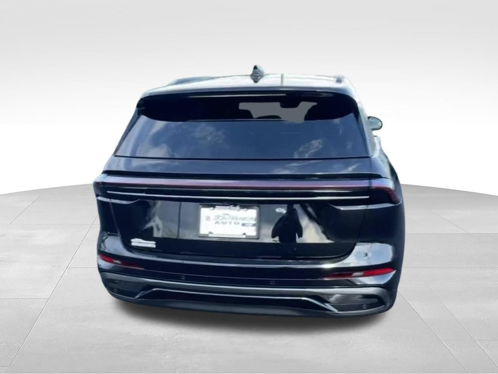 Used 2024 Lincoln Nautilus Reserve w/ Jet Appearance Package (87T) AWD/4WD image 7