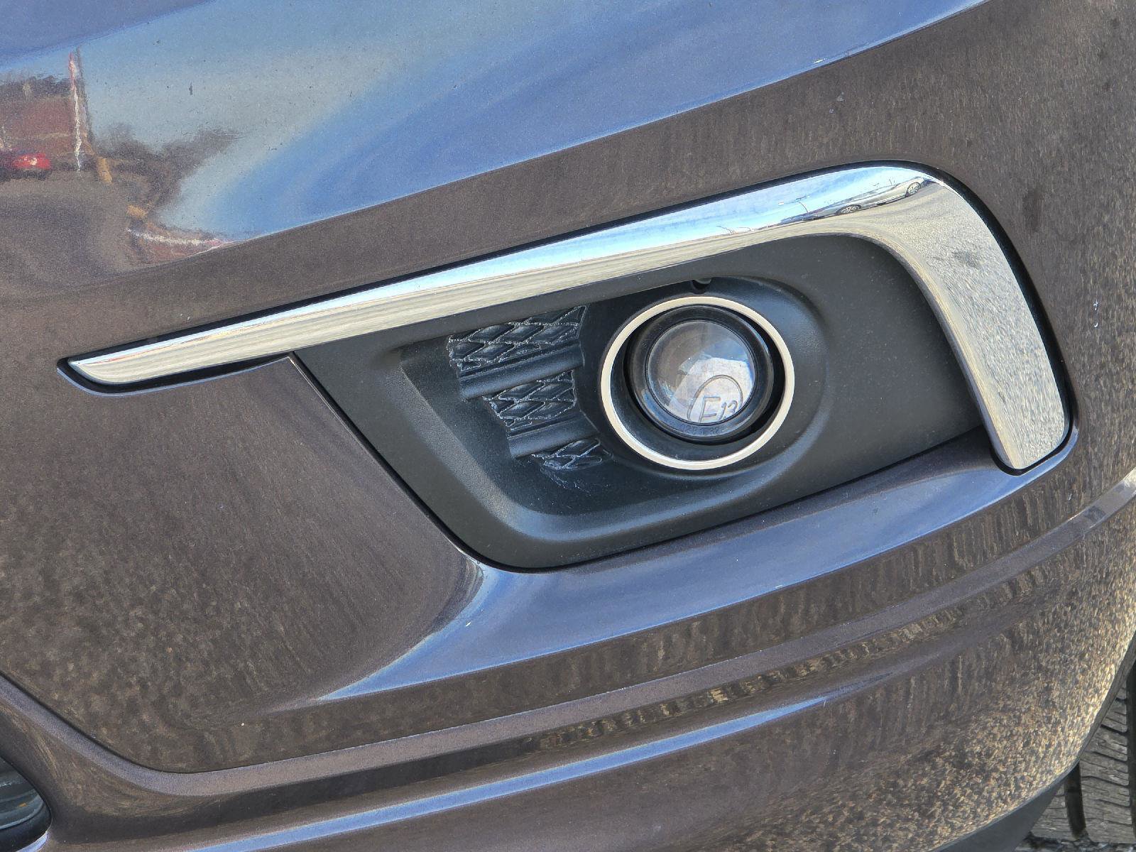 Used 2017 Buick Envision Essence image 36